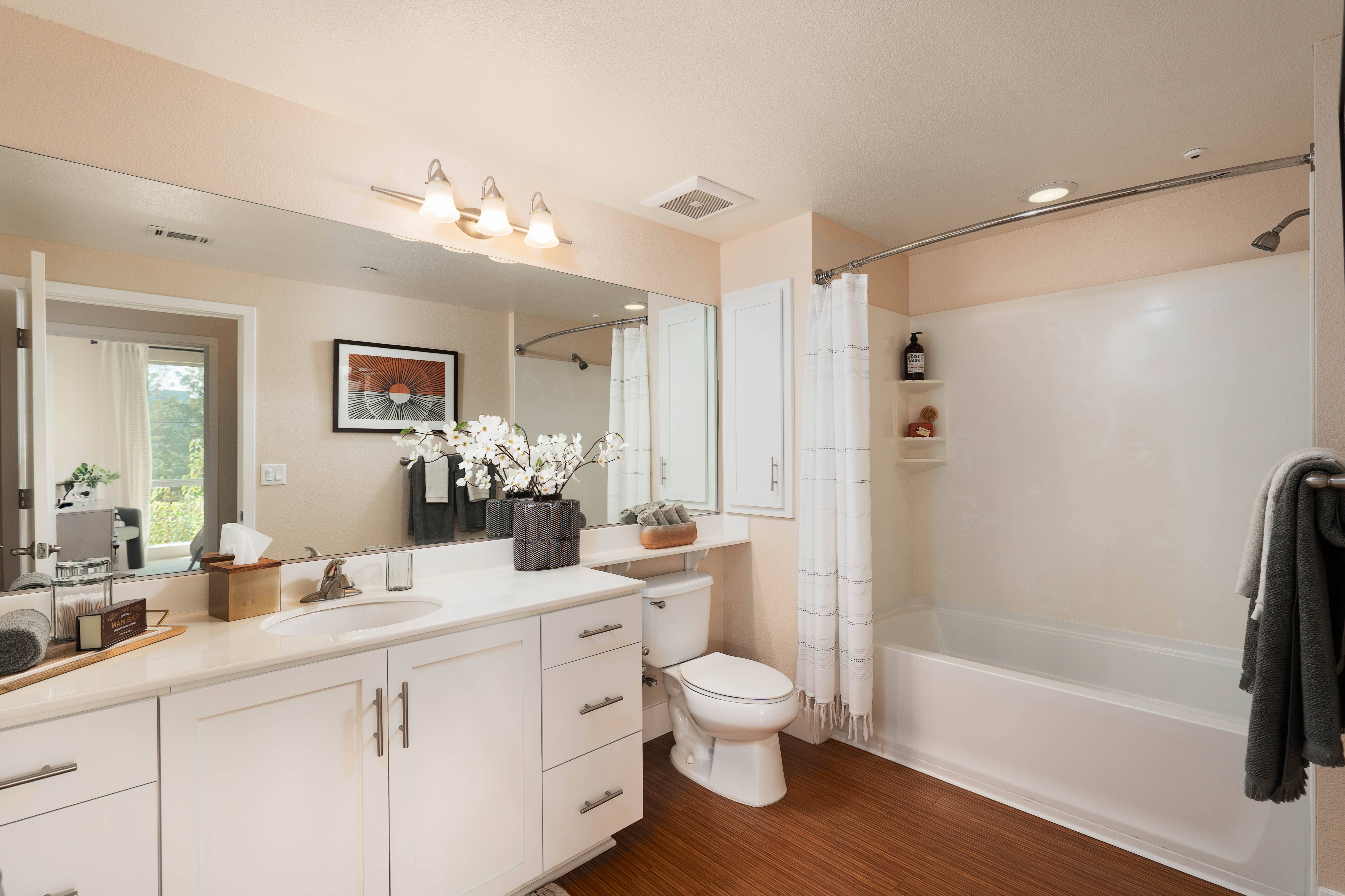 Mosaic Apartments photo 5